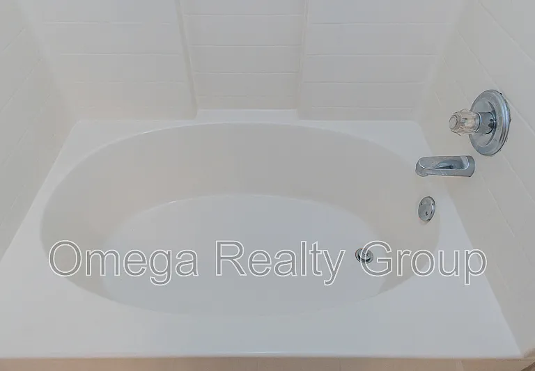 2022 Edgewood Dr — Photo 16