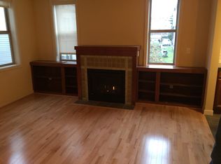 1310 N Lucas Pl UNIT 406, Seattle, WA 98103