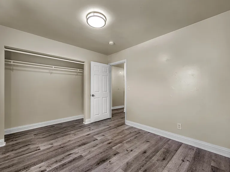 153 E 61st St #1 — Photo 11