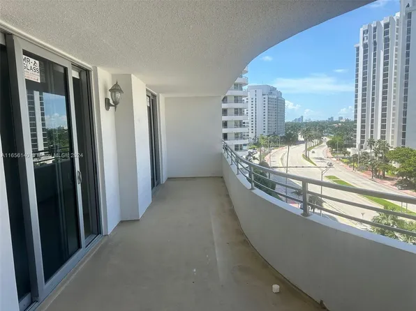 5555 Collins Ave APT 8Z, Miami Beach, FL 33140