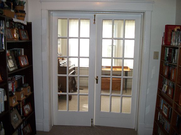 office or bedroom