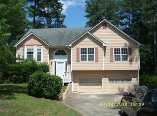 550 Scarborough Rd, Ellenwood, GA 30294