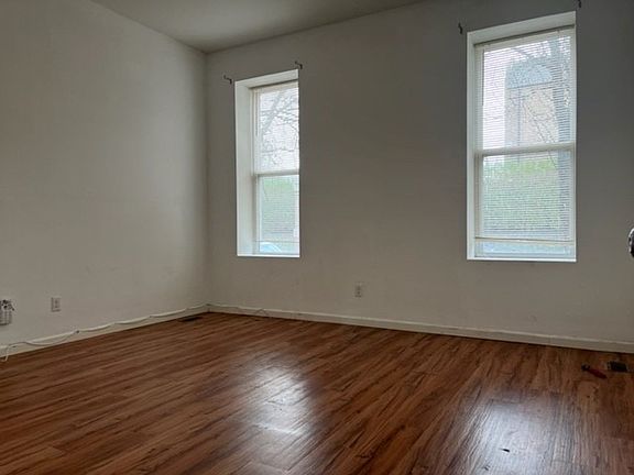 3rd image of 3107 Meramec St #1F