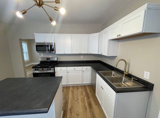 852 Lafayette Ave NE, Grand Rapids, MI