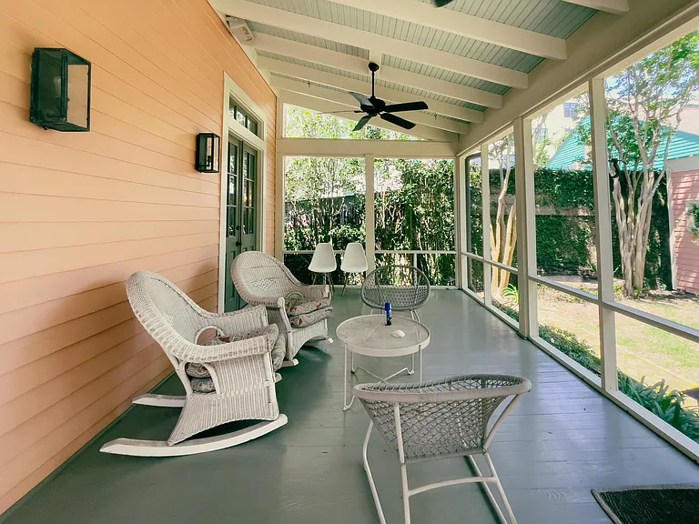 3009 Dauphine St — Photo 43