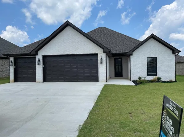 125 Clearwater Dr, Brookland, AR 72417