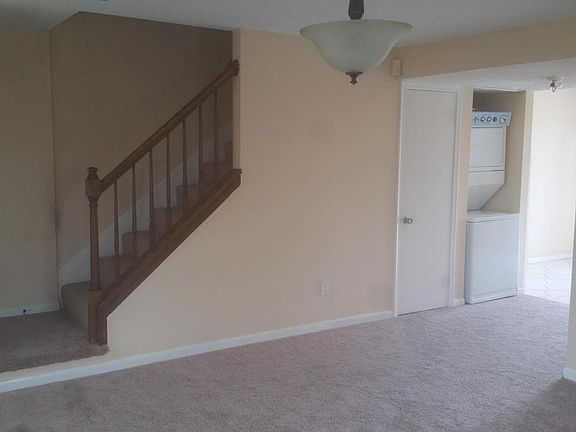 5th image of 418 Georgian Park Dr
