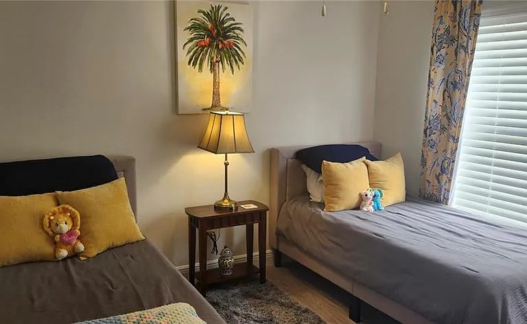 425 Fox Den Cir — Photo 17