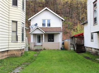 136 Grant St, Franklin, PA 16323