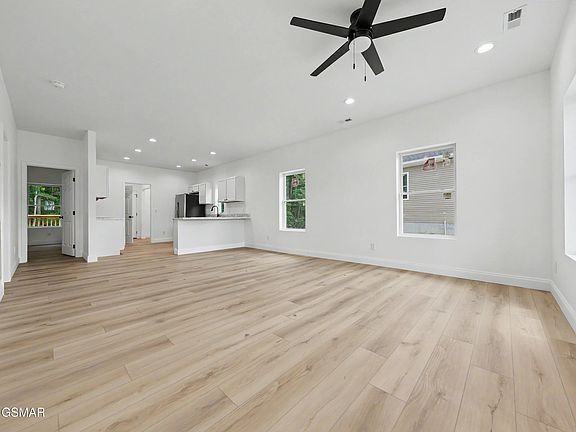 4th image of 2433 Scenic Mountain Dr