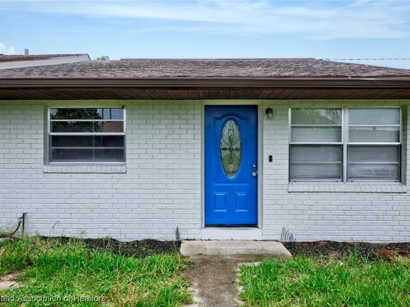 22 W Raymond St, Avon Park, FL 33825