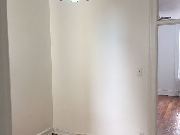 2nd image of 203 N Henry St #3