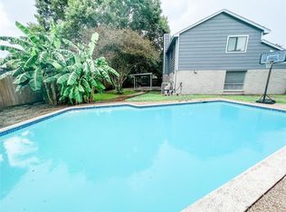 318 Strand Ct, Houston, TX 77034