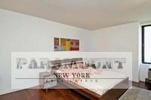 Sold by Paramount New York Real Estate | media 3