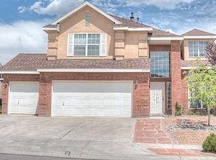 8700 Oakcrest Pl NW, Albuquerque, NM 87114