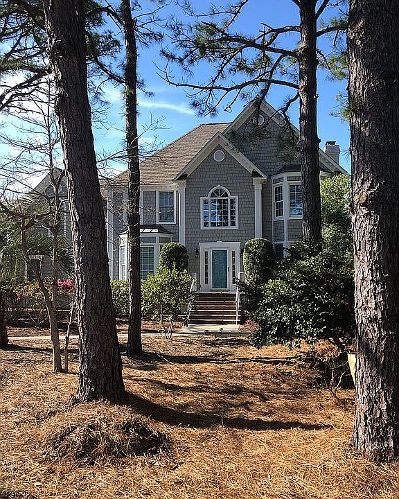 2nd image of 2822 Saint James Dr