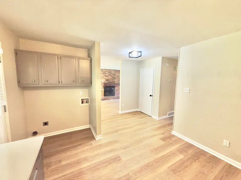 379 Dove Valley Rd — Photo 5