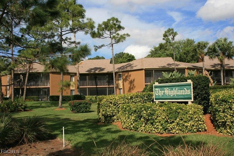 15131 Highlands Dr APT 101