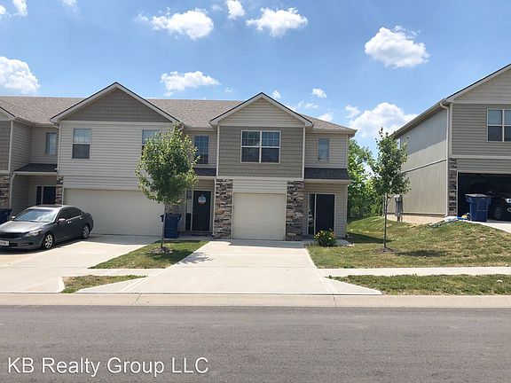 2nd image of 1414 NE Mary Ct