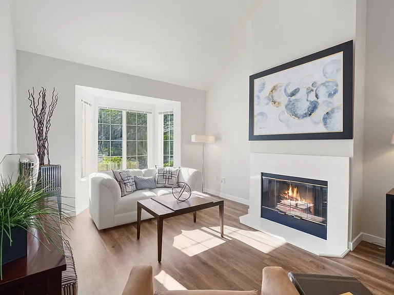 Water's Edge Townhomes — Photo 40
