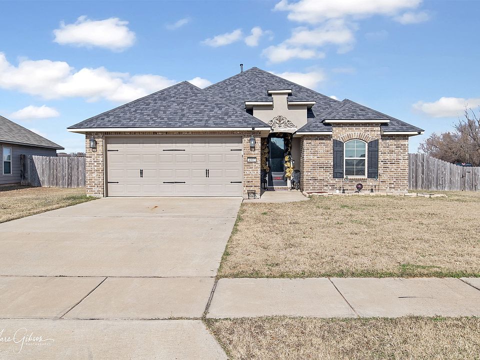1st image of 4002 False River Dr