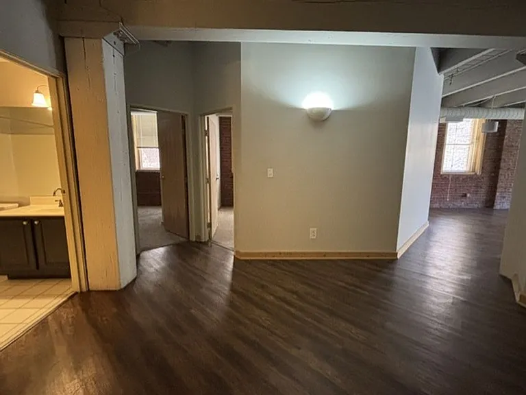 Bridgeview Apartments — Photo 41