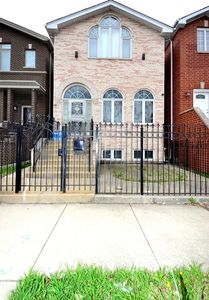3830 S Emerald Ave, Chicago, IL, 60609