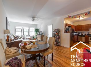 625 W Cornelia Ave #S1, Chicago, IL 60657