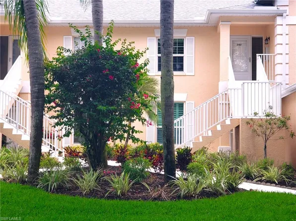 736 Wiggins Lake DR #202, NAPLES, FL 34110