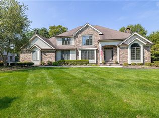 27 Chatham Woods, Pittsford, NY 14534