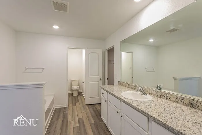 2934 Jackson Smt — Photo 15