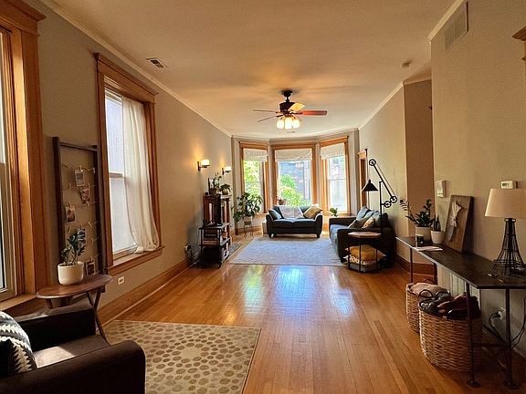 2nd image of 626 W Oakdale Ave #72-J