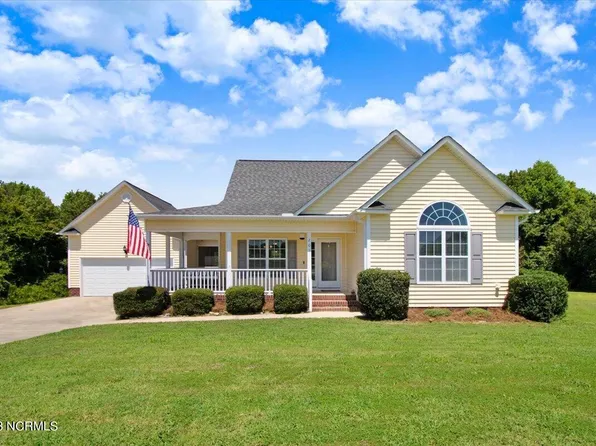 205 Clayside Drive, Pikeville, NC 27863