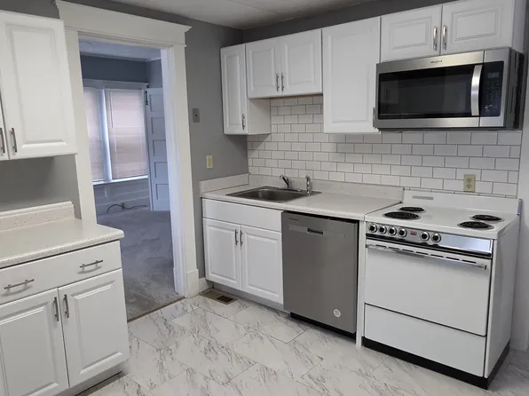 1211 Chislett St APT 1, Pittsburgh, PA 15206