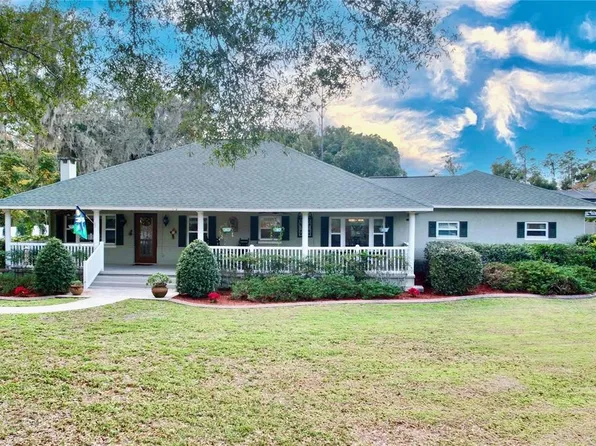 18002 Hanna Rd, Lutz, FL 33549