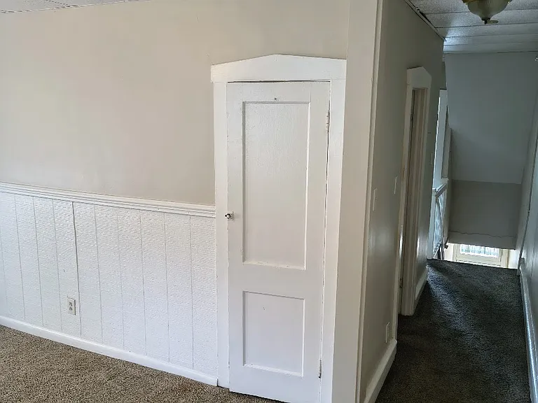 Living room to hall