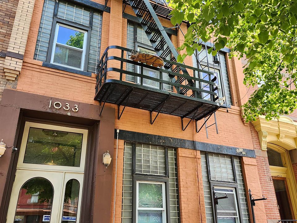 2nd image of 1027 Washington St APT 3F