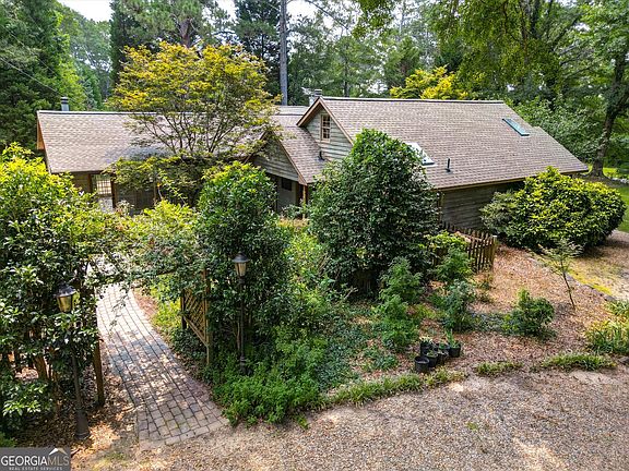 5th image of 424 Hampton Rd