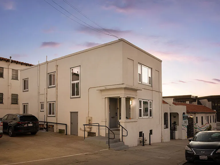 429 Juniper St — Photo 37