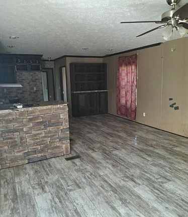 2nd image of 117 Nicole St