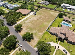1816 El Mileno Dr, Palmhurst, TX 78573