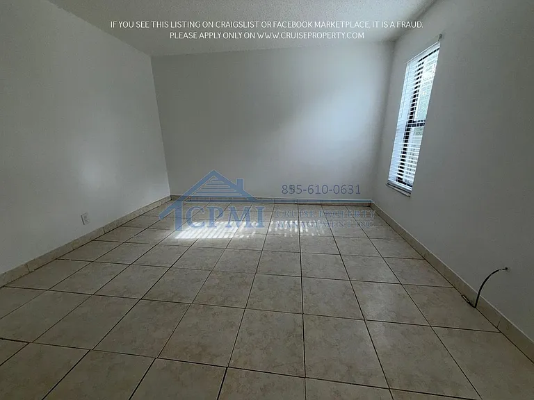 Riverside Manor/N'ice Apartments - 889 Riverside Drive, Ft. Lauderdale, FL 33312 — Photo 21