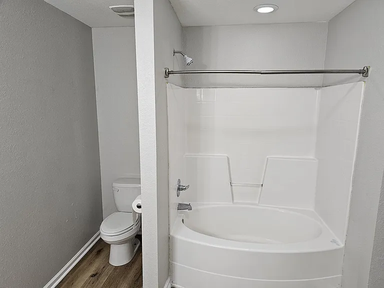 130 Blackwell Ct — Photo 4