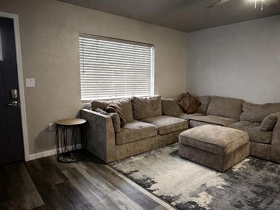 2nd image of 207 W Carlos Ave