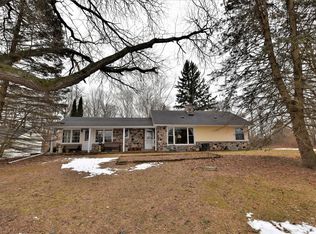 N94W21891 Schlei Rd, Menomonee Falls, WI 53051