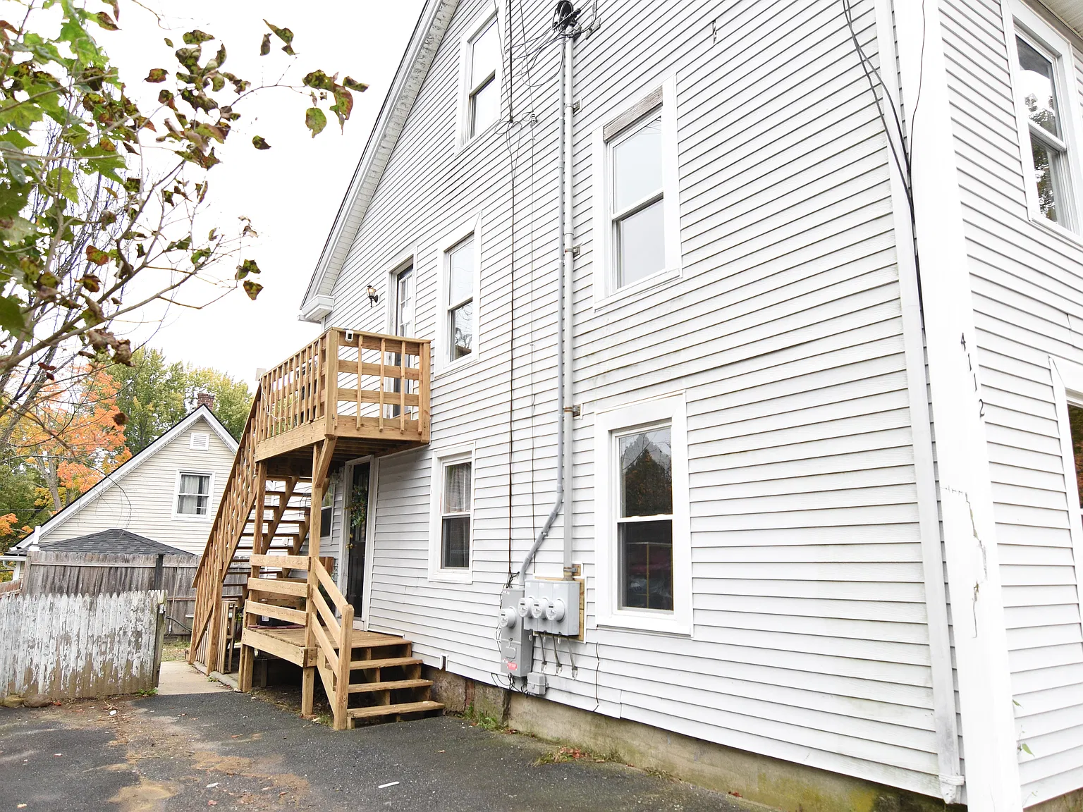 3 bed, 1000 sqft, $2,000 — Photo 3