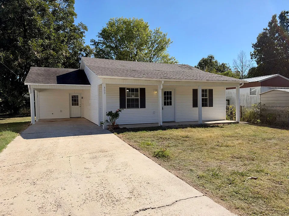 303 N 13th Ave