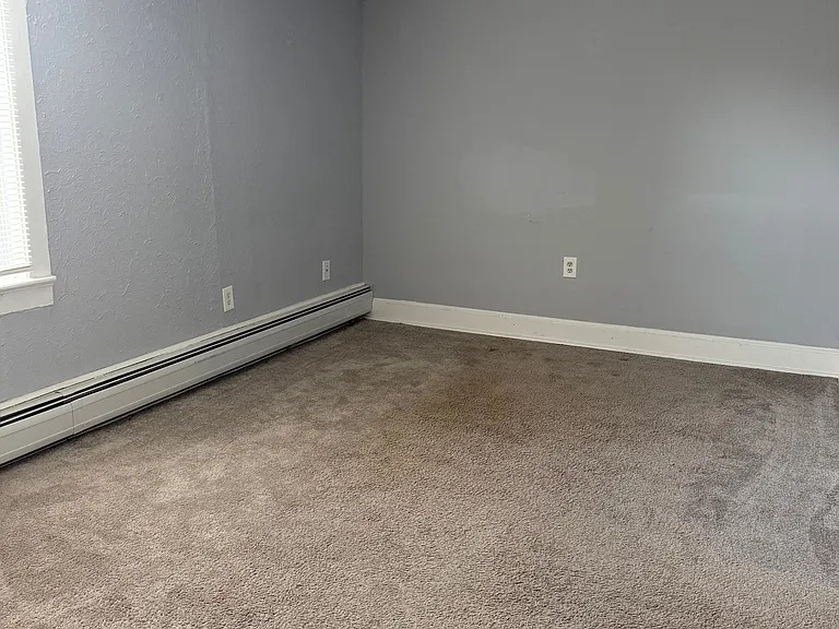 12 Hillcrest Ave W #3 — Photo 12