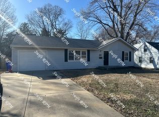 6826 Floyd St, Overland Park, KS 66204
