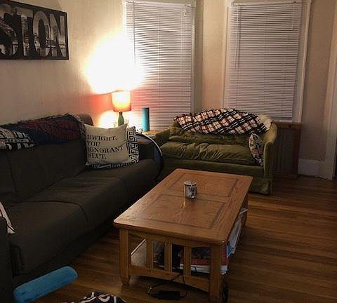 4th image of 77 Yale St #1